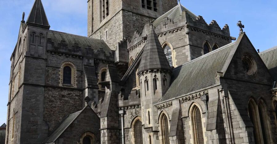 Dublin: Macabre History Walking Tour - Cuchulainn and the story of a warrior’s death