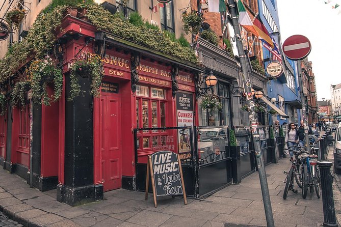 Dublin Private Custom Tour, Off-The-Beaten-Path in Temple Bar with a Local - Seeing Temple Bar beyond the pub signs