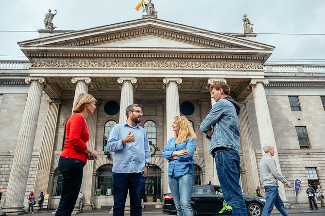 Dublin Private Highlights & History of 1916 Easter Rising Tour - The local touch: food, pubs, and personal stories