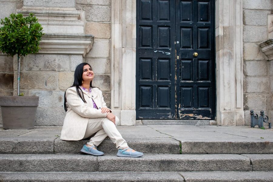 Dublin: Private Photo Experience - Hapenny Bridge and the River Liffey