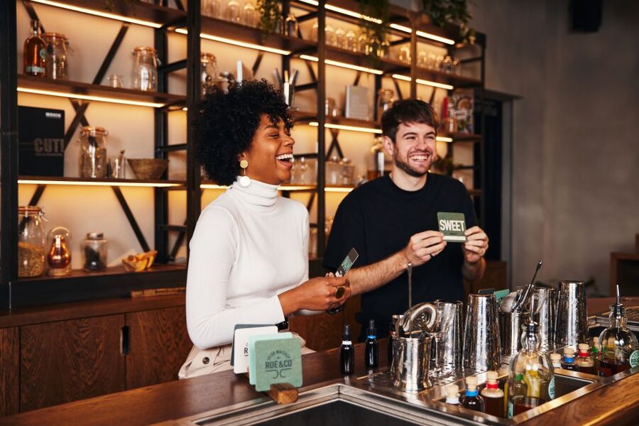 Dublin: Roe and Co Distillery Cocktail Workshop Experience - Why the guides matter to the experience