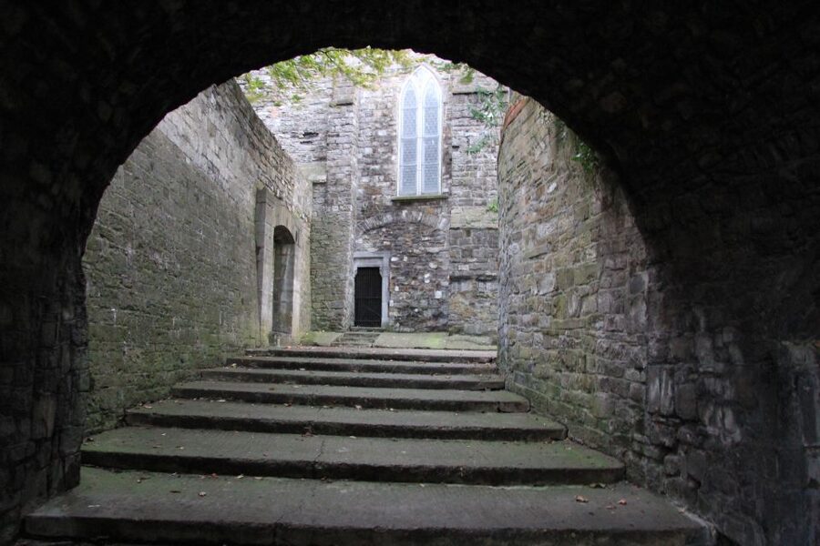 Dublin's Haunted History Walking Tour - Starting beside City Hall at Bernardo Square