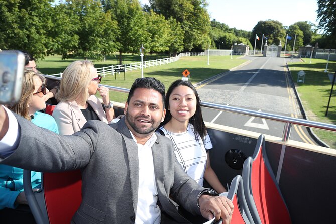 Dublin Shore Excursion, Live Guided Open-top, Hop-on Hop-off Sightseeing Tour - The cathedrals and Dublin’s whiskey stops