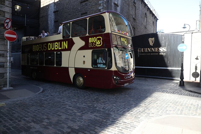 Dublin Shore Excursion, Live Guided Open-top, Hop-on Hop-off Sightseeing Tour - Trinity College, Temple Bar, and Dublin Castle