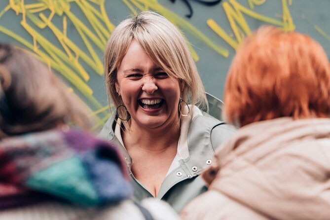 Dublin Storytelling Pub Tour - 3 stops, drinks & local snacks - Booking and weather considerations
