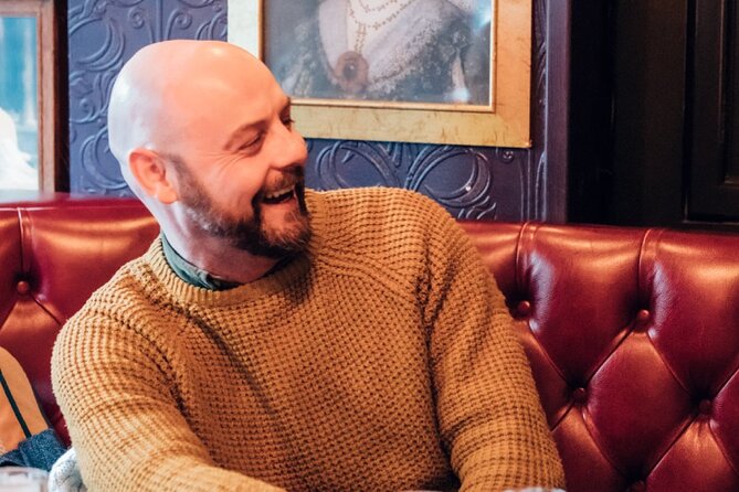 Dublin Storytelling Pub Tour - 3 stops, drinks & local snacks - Food, drinks, and the pace of the evening