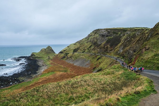 Dublin to Belfast Black Cab, Dunluce Castle and Giant's Causeway - Why the Belfast black cab ride matters