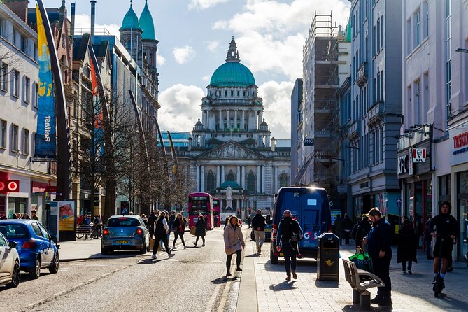 Dublin to Belfast, Dunluce Castle and Giant's Causeway Day Tour - How the guides shape the day