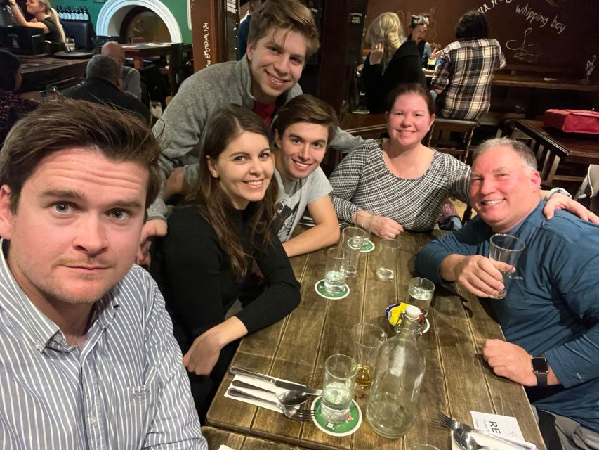 Dublin: Traditional Pub Walking Tour - A Dublin pub night that skips Temple Bar