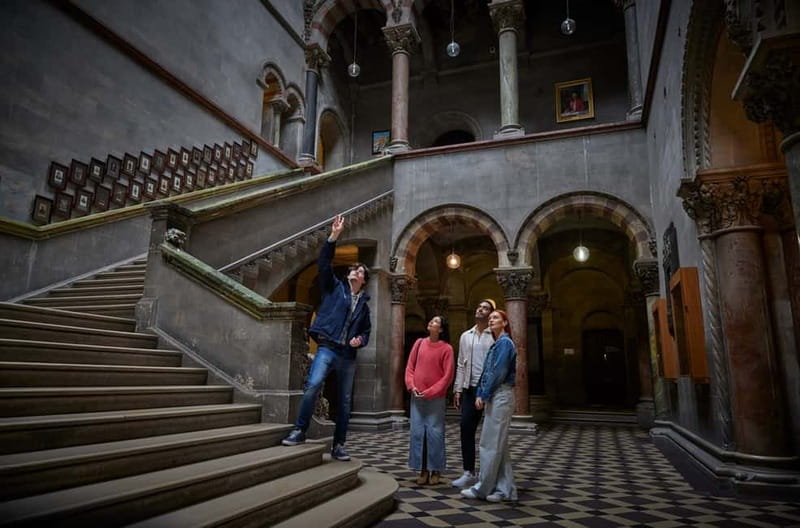 Dublin: Trinity College Campus Guided Walking Tour - Why Trinity College works so well as a short Dublin tour