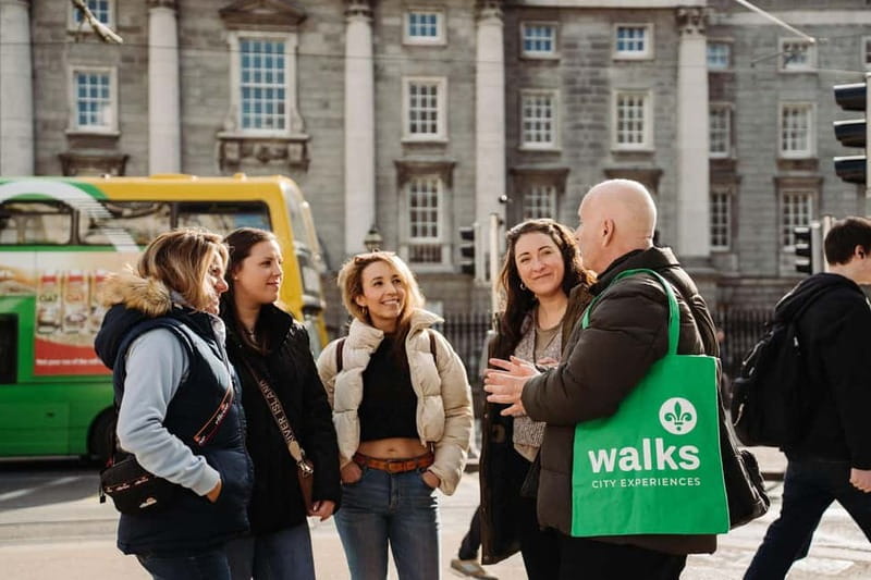 Dublin: Trinity College, Castle, Guinness and Whiskey Tour - Guinness Storehouse and the rooftop pint