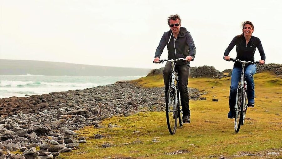 Ebiking on Inishmore island. Aran islands. Self-guided - Key points