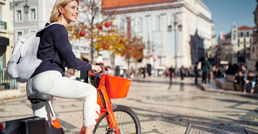 Eco Bike Tour of Dublin City Top Attractions and Nature - The four-hour ride: adding the Docklands and Guinness