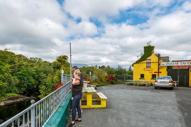 Explore the Ring of Kerry & Skellig Ring in Style-Private Tour - Why a private Ring of Kerry tour makes sense