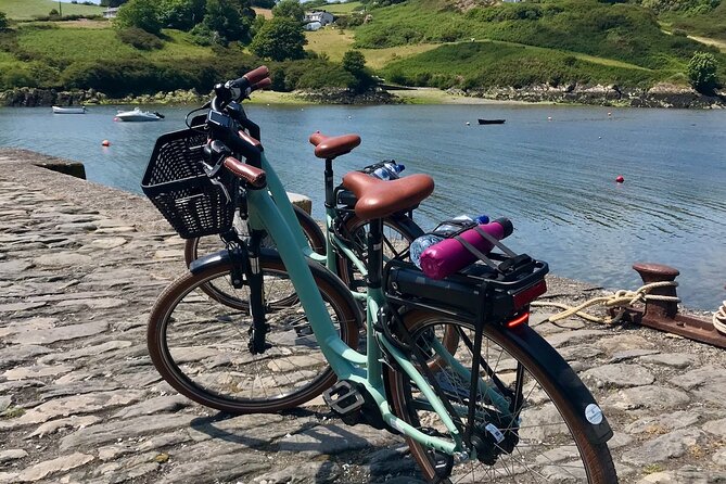 Forks, Focail and Folklore - Storytelling Tour via eBike - Union Hall to Leap on a relatively flat route