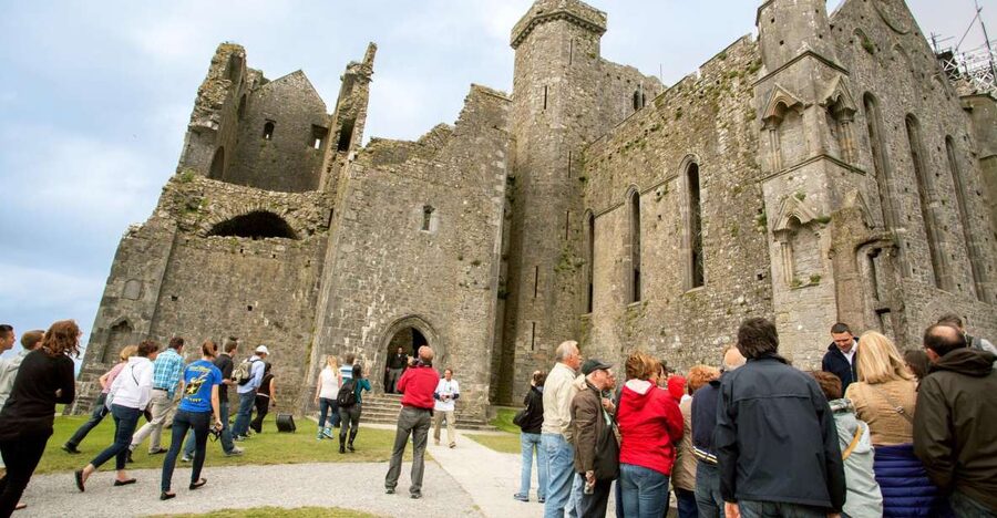 From Dublin: Blarney, Rock of Cashel and Cahir Castles Tour - Key details before you book