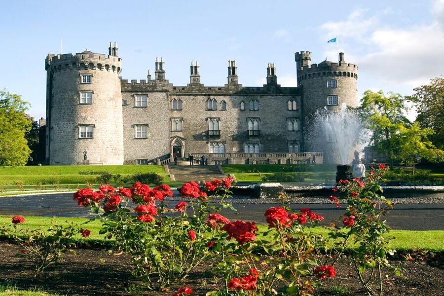 From Dublin: Wicklow Mountains, Glendalough & Kilkenny Tour - Medieval Kilkenny and the castle choice