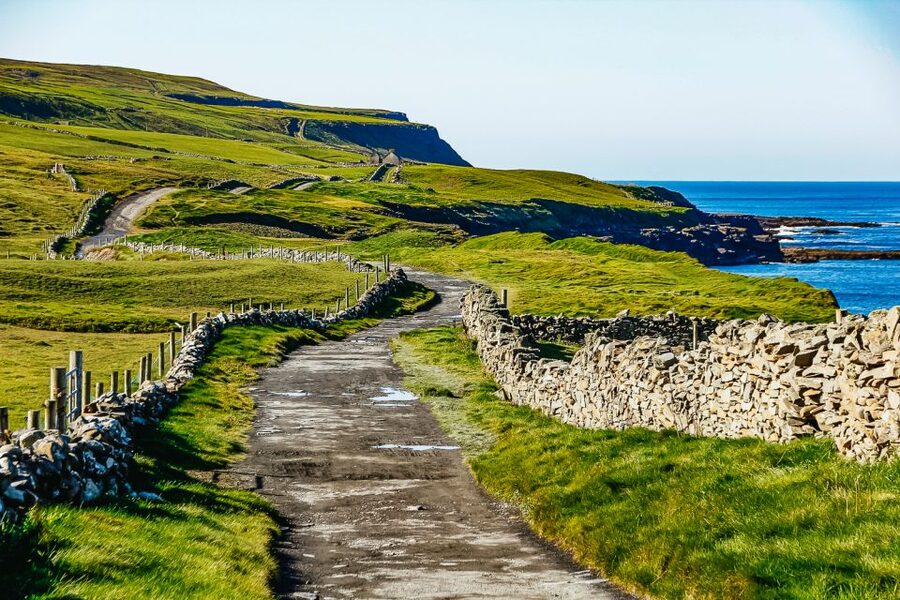From Galway: Aran Islands and Cliffs of Moher Tour & Cruise - Galway to Doolin through the Burren
