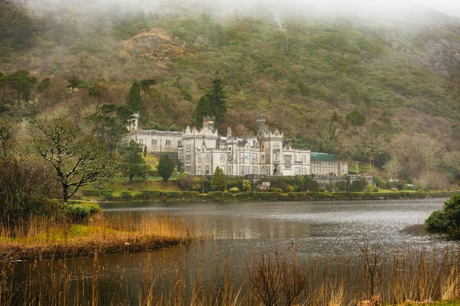 From Galway: Connemara and Connemara National Park Day Trip - Thirty minutes in colorful Clifden