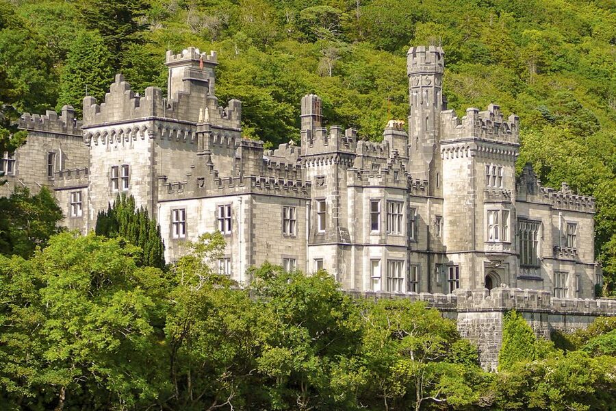From Galway: Connemara & Kylemore Abbey Full-Day Guided Tour - The long approach through Connemara