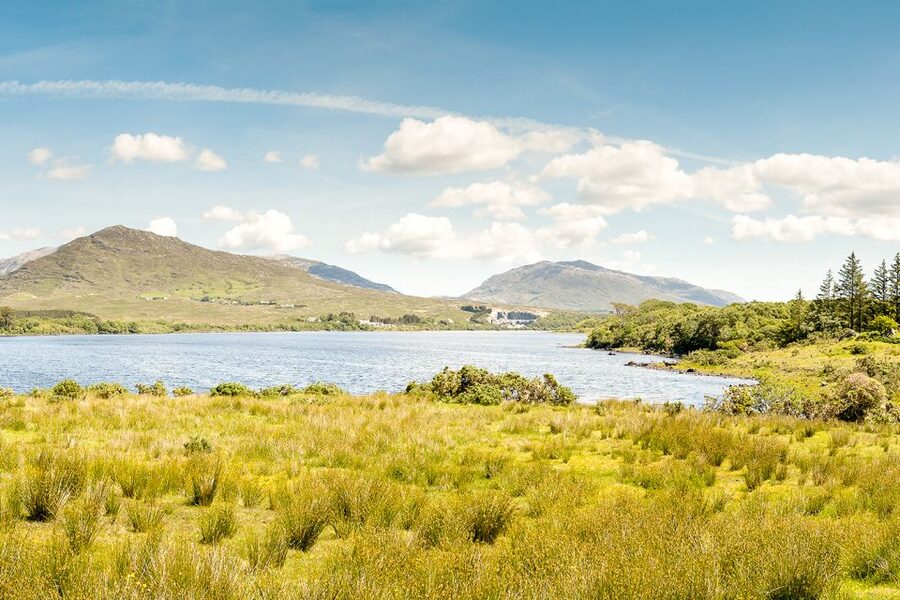 From Galway: Connemara & Kylemore Abbey Full-Day Guided Tour - Two hours at Kylemore Abbey