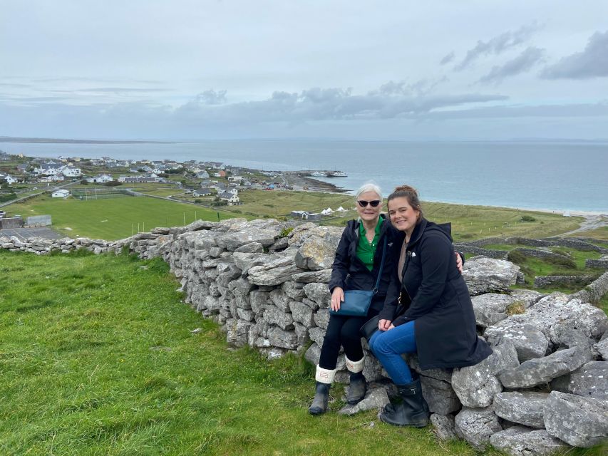 From Galway: Day Trip to Inisheer with Bike or Bus Tour - Castles, churches, and a shipwreck