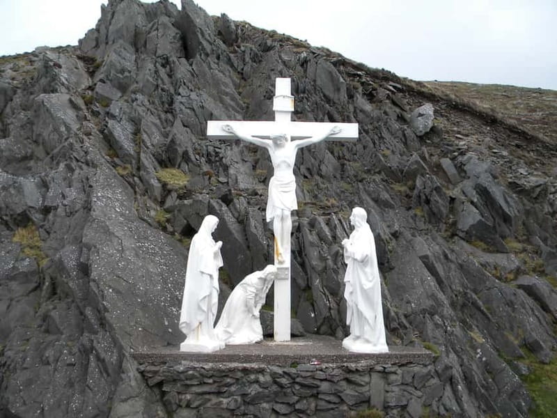From Killarney: Dingle and Slea Head Peninsula Day Tour - Who should book this tour?