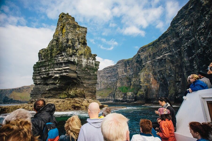 From Limerick: Full-Day Guided Tour of Cliffs of Moher - Lunch in Doolin or Liscannor