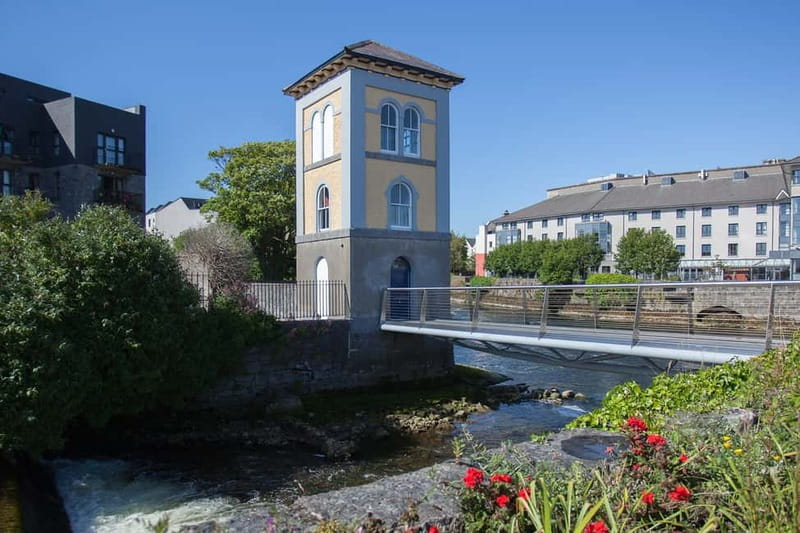 Galway City Walk: Rougues, Rebels and Rakes - The Latin Quarter and the King’s Head