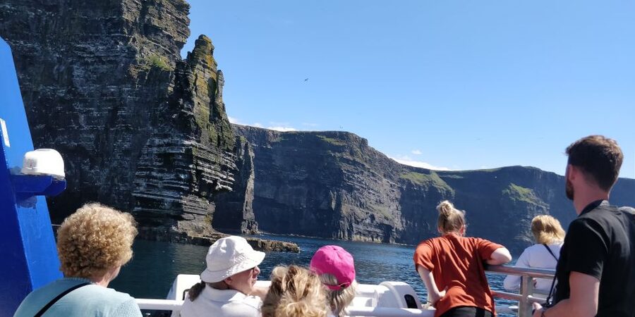 Galway: Cliffs Cruise, Aran Islands & Connemara Day Tour - South Connemara gives the morning a quiet start