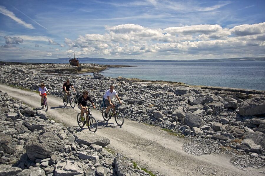 Galway: Day Trip Ferry to Inis Oírr (Aran Islands) - The 10:30 AM ferry across Galway Bay