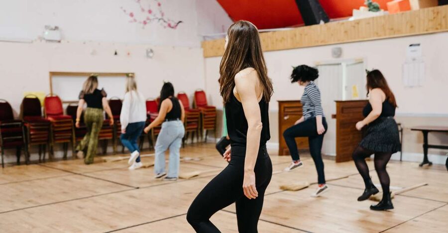 Galway: The Irish Dance Experience - The first steps: a relaxed introduction