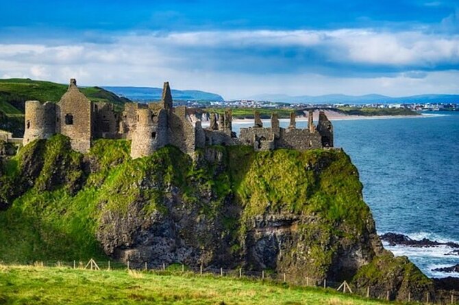 Giants Causeway and Belfast 2 Days with Private Chauffeur Tour - Why this private two-day route works