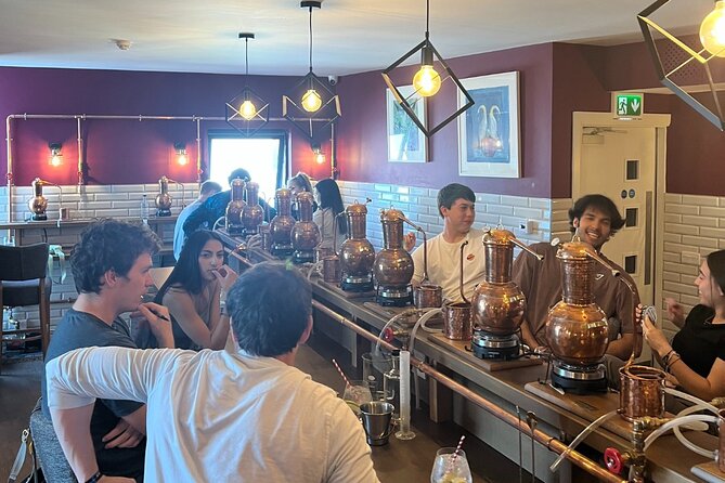 Gin-Maker's Tasting & Tour - Key points at a glance