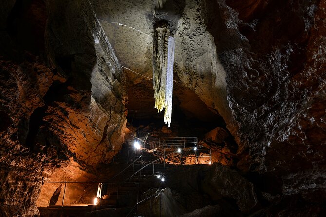 Guided Doolin Cave Tour: Experience Europe's Largest Stalactite - Why one stalactite makes Doolin Cave worth visiting