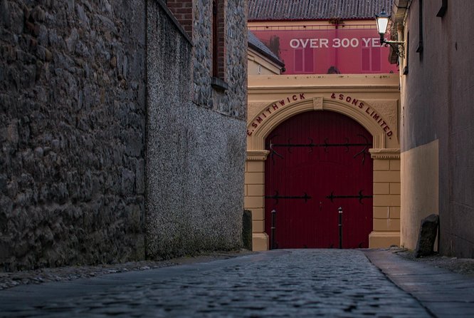 Guided tour of Kilkenny in French with an Irish guide - What John adds beyond a map