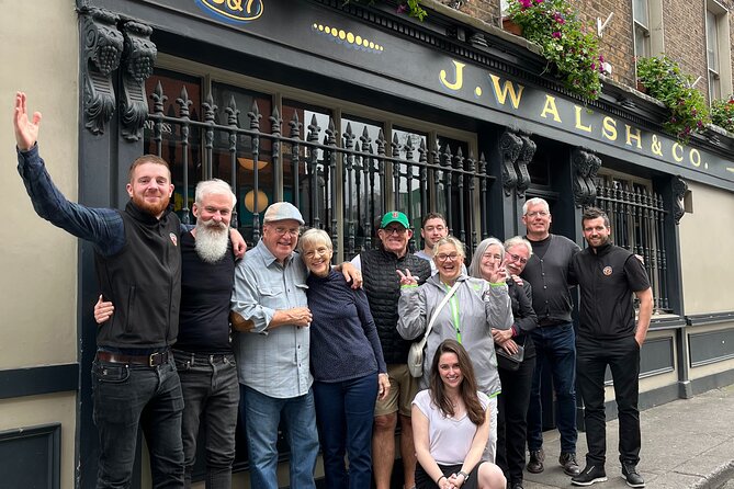 Guinness Storehouse: Entry ticket + Perfect Pint Pub Tour - Moving from famous Guinness to local pubs