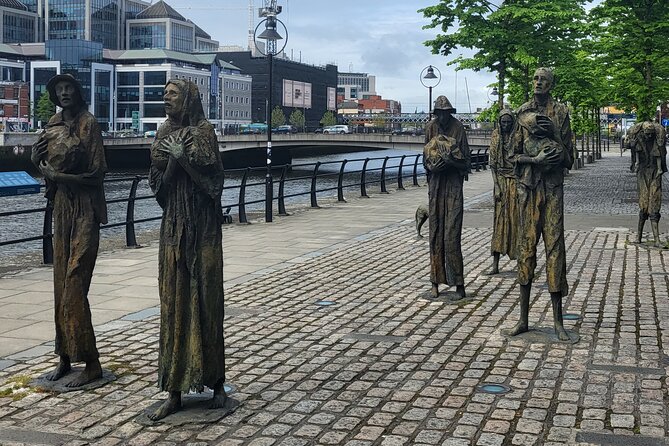 Historical Walking Tour of Dublin - Dublin Castle, City Hall, and the 1916 Connection