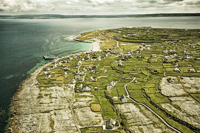History & cultural tour of Inishmore, Aran Islands. Galway. Private. 2 ½ hours - The seal colony near Kilmurvey Beach