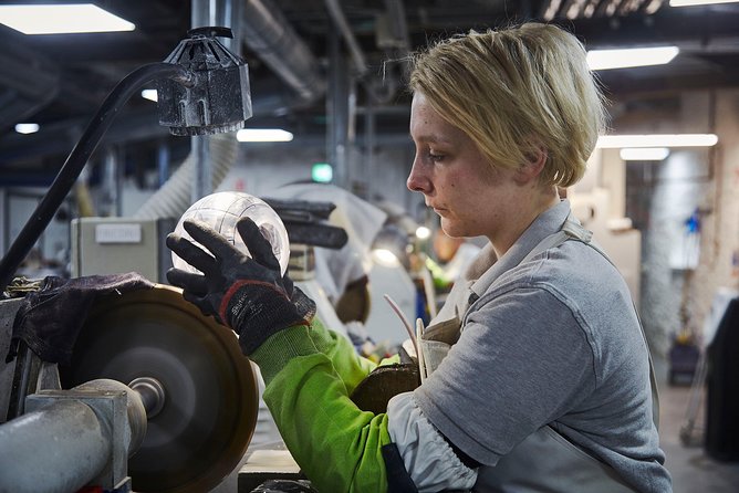 House of Waterford Crystal Guided Factory Tour - Designer collections and sporting trophies