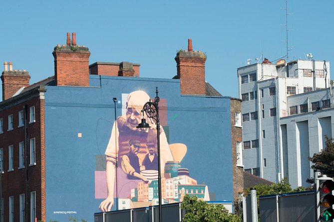 In Our Shoes Dublin Walking Tour - A Small Group Makes the Difference
