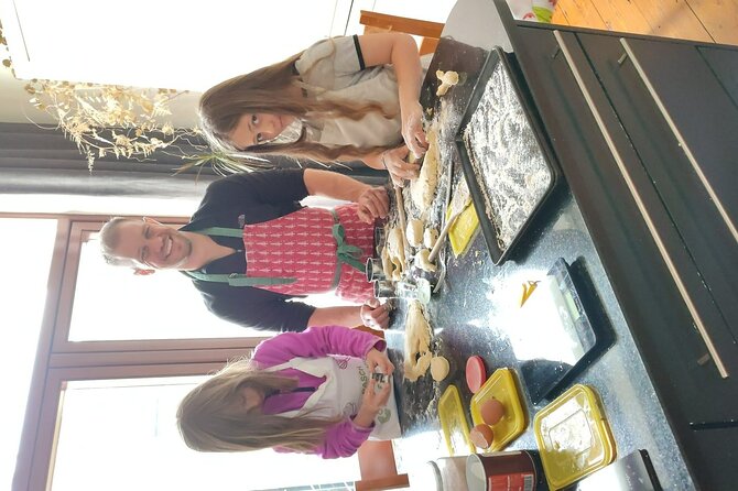 Irish Baking Class: Granny's Apple Cake, Traditional Scones - Baking Irish food in a real Dublin home