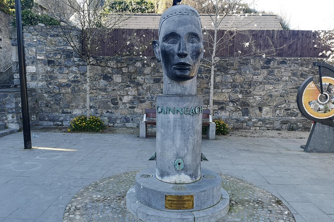 Kilkenny Walking Tour with Local Certified Guide - Why this two-hour walk works well in Kilkenny