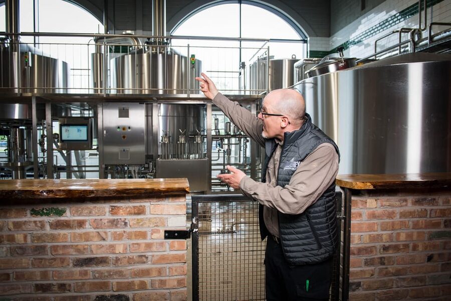 Killarney: Brewery Tour and Tasting - Seeing the brewing team at work