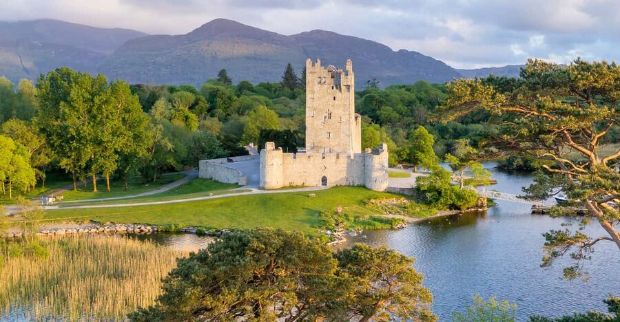 Killarney: Gap of Dunloe Pony, Trap & Traditional Boat Tour - Key points to know before booking