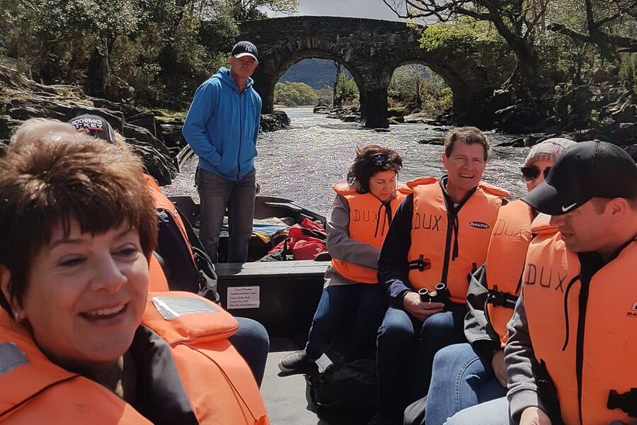 Killarney: Gap of Dunloe Pony, Trap & Traditional Boat Tour - Lord Brandon’s Cottage and the mid-day pause