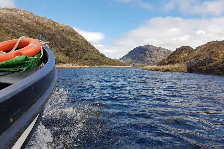 Killarney: Gap of Dunloe Pony, Trap & Traditional Boat Tour - Two hours across all three Killarney lakes