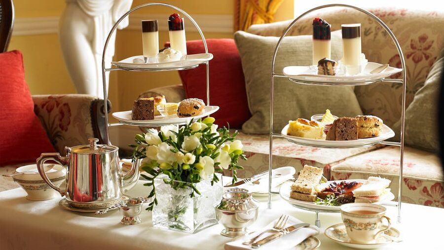 Killarney: Jaunting Car Tour with Afternoon Tea - Afternoon tea in the Great Southern Hotel