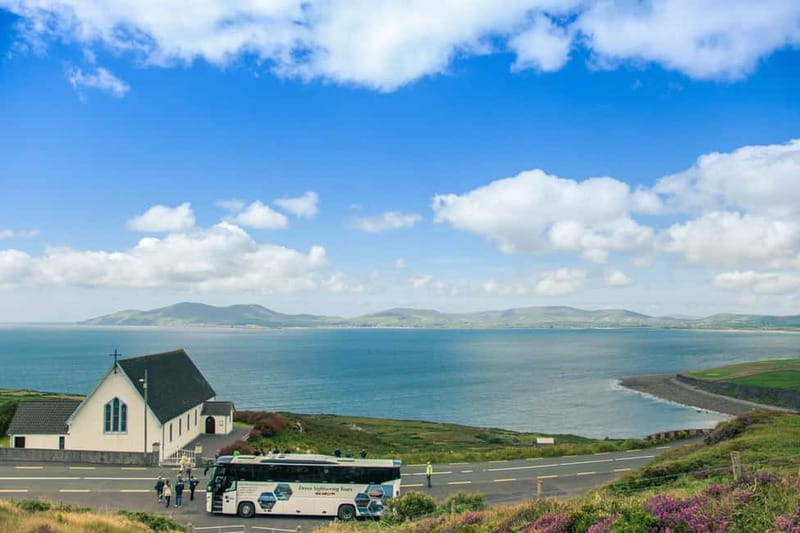 Killarney: Ring of Kerry Bus Tour - Kerry Bog Village: small, old-fashioned, and useful