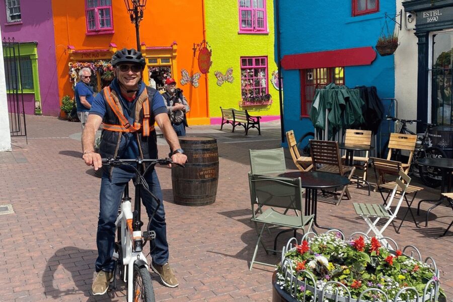 Kinsale: Guided eBike Sightseeing Tour - Riding with a smart walkie-talkie helmet